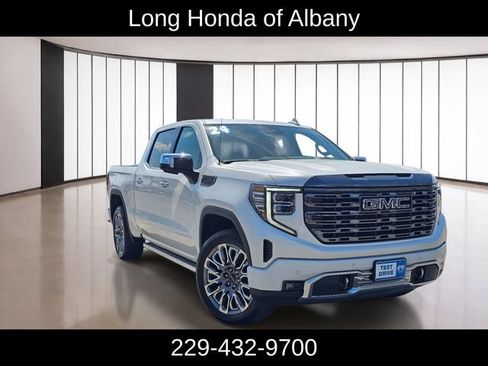 Used 2024 GMC Sierra 1500 Denali Ultimate AWD/4WD image 3