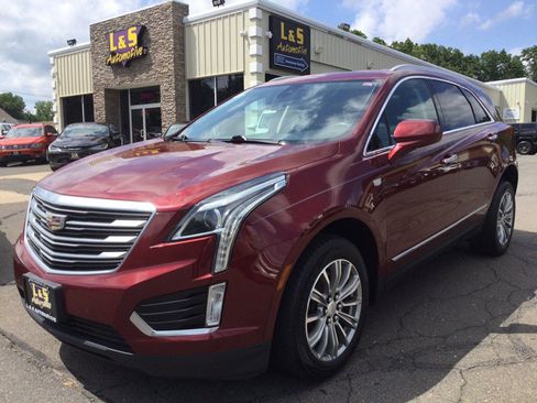 Used 2018 Cadillac XT5 Luxury w/ Driver Awareness Package AWD/4WD image 1