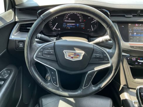 Used 2018 Cadillac XT5 Luxury w/ Driver Awareness Package image 14
