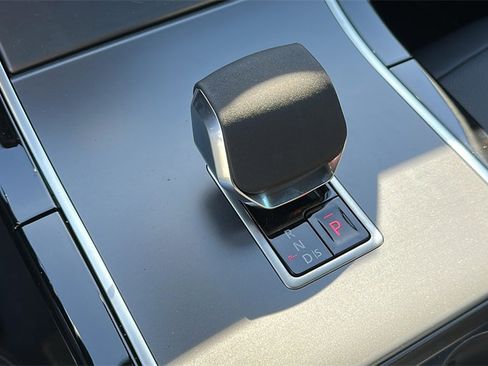 New 2026 Land Rover Range Rover Evoque S image 20