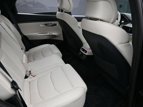 Used 2024 Genesis Electrified GV70 AWD/4WD image 31