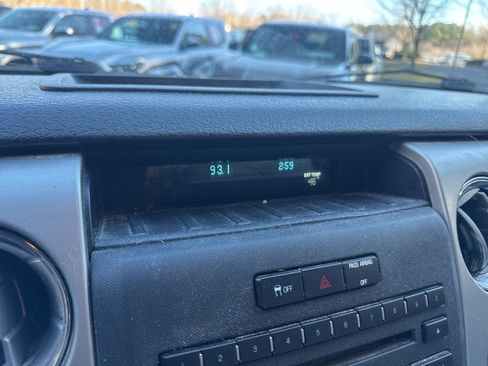 Used 2013 Ford F150 XLT image 4