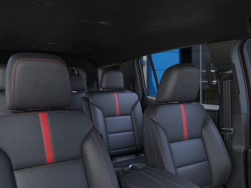 New 2026 Chevrolet Traverse RS w/ LPO, Floor Liner Package image 25