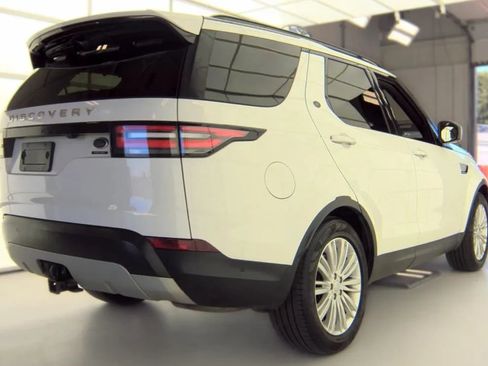 Used 2017 Land Rover Discovery HSE Luxury AWD/4WD image 4