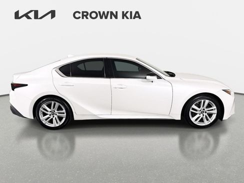 Used 2022 Lexus IS 300 RWD image 5