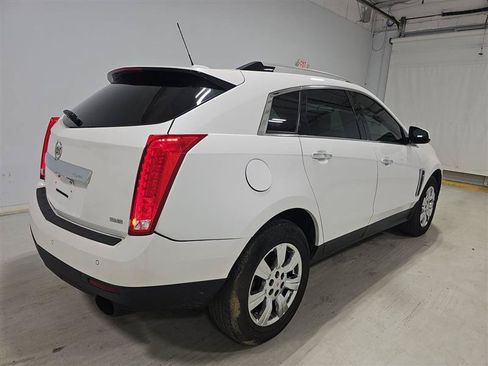 Used 2016 Cadillac SRX Luxury w/ Driver Awareness Package AWD/4WD image 6