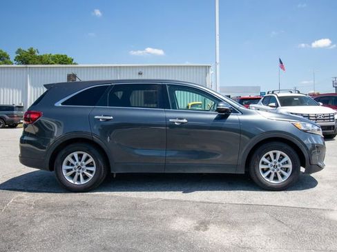Used 2020 Kia Sorento FWD V6 image 14