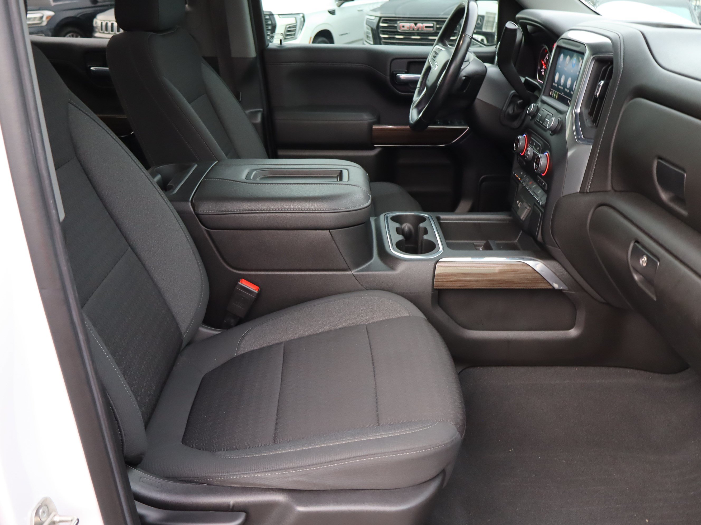 Used 2022 Chevrolet Silverado 1500 RST w/ Safety Package AWD/4WD image 35
