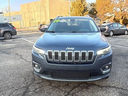 Used 2020 Jeep Cherokee Limited image 33