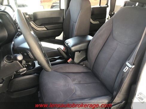 Used 2014 Jeep Wrangler Unlimited Sport AWD/4WD image 15