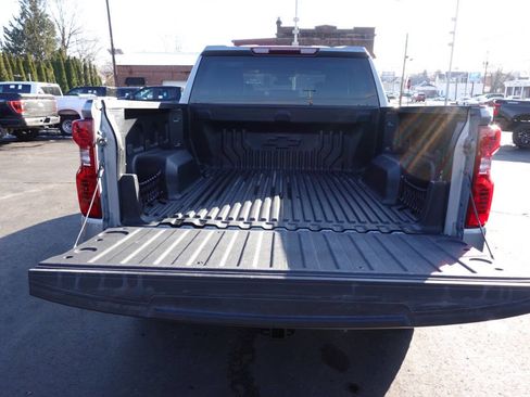 Used 2024 Chevrolet Silverado 1500 LT image 25