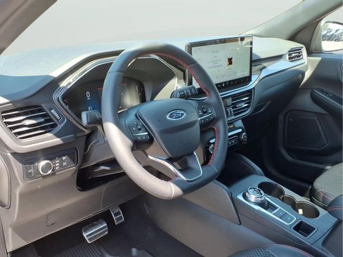 Used 2024 Ford Escape ST-Line w/ Tech Pack #1 image 7