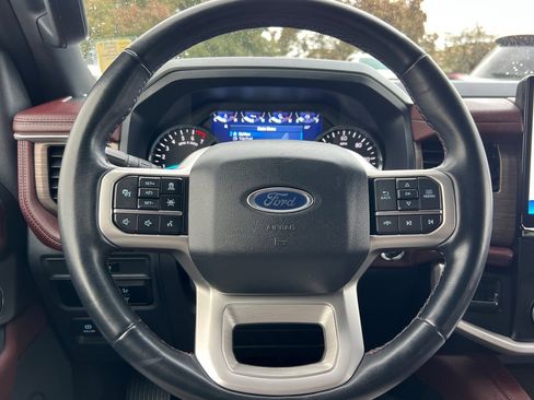 Certified 2024 Ford Expedition Limited image 26