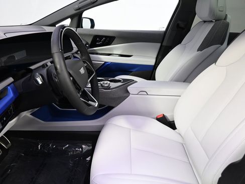 New 2025 Cadillac Optiq Luxury 1 w/ LPO, Floor Liner Package image 13