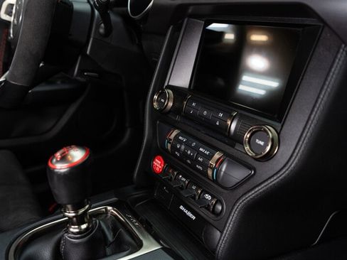 Used 2017 Ford Mustang Shelby GT350R w/ GT350R Equipment Group 920A RWD image 80