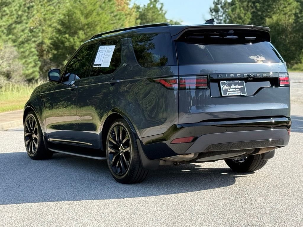 Used 2024 Land Rover Discovery Dynamic SE AWD/4WD image 12