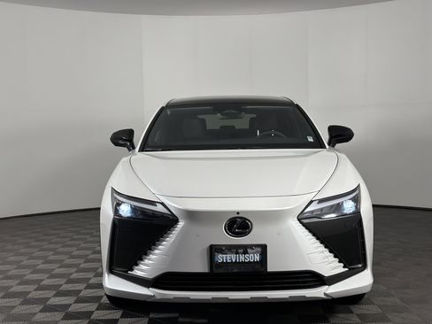 Used 2025 Lexus RZ 450e w/ Accessory Package (Z2) image 2