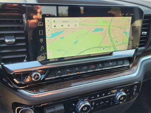 New 2026 GMC Sierra 1500 SLE w/ Preferred Package image 32