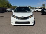 Used 2014 Toyota Sienna SE image 2