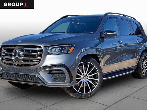 Used 2026 Mercedes-Benz GLS 450 4MATIC image 1