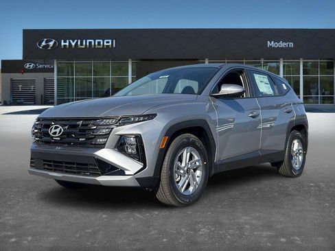 New 2026 Hyundai Tucson SE image 1