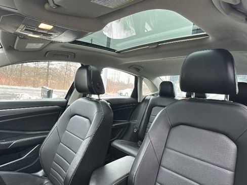 Used 2022 Volkswagen Jetta SE image 21