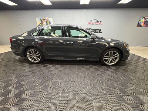 Used 2017 Volkswagen Passat 1.8T R-Line image 16