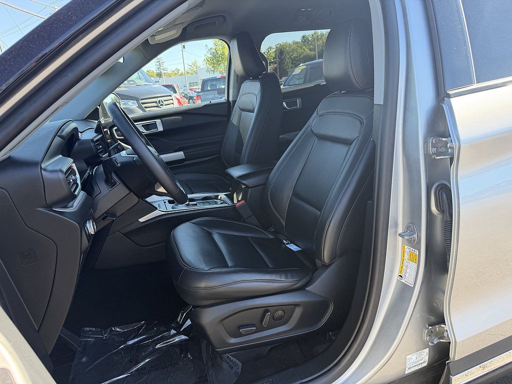 Certified 2023 Ford Explorer XLT w/ Equipment Group 202A AWD/4WD image 14