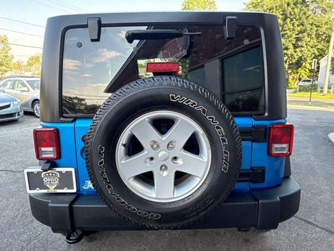 Used 2015 Jeep Wrangler Sport w/ Quick Order Package 24S AWD/4WD image 6