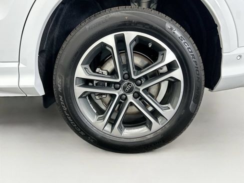 Certified 2025 Audi Q5 Premium Plus w/ Premium Plus AWD/4WD image 31