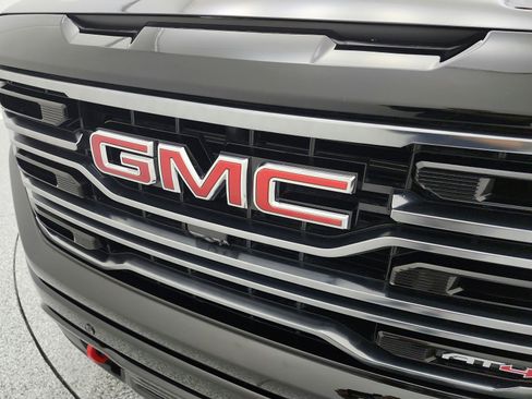 Used 2025 GMC Sierra 1500 AT4 image 17