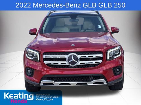 Used 2022 Mercedes-Benz GLB 250 w/ Premium Package Lite image 2