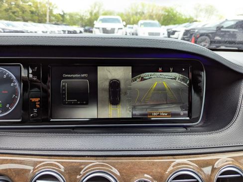 Used 2016 Mercedes-Benz S 550 4MATIC Sedan image 24