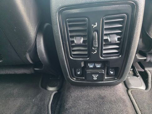 Used 2018 Jeep Grand Cherokee High Altitude image 27