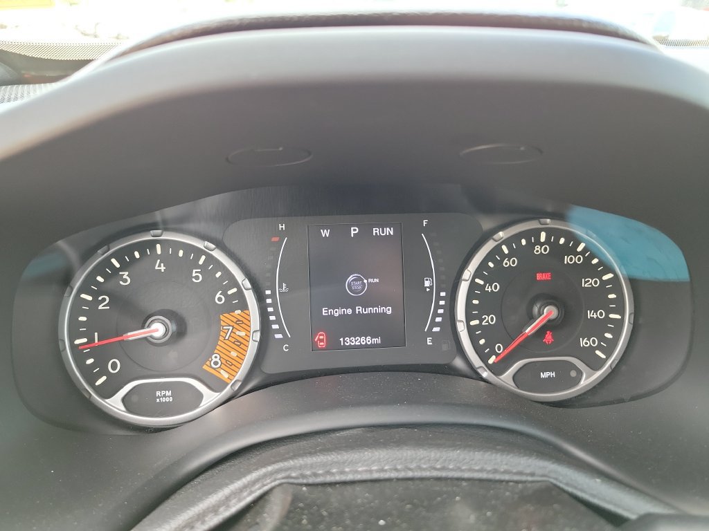Used 2020 Jeep Renegade Altitude FWD image 24