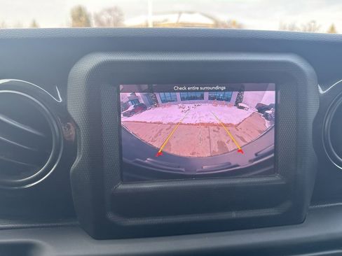 Used 2021 Jeep Wrangler Unlimited Sport image 35