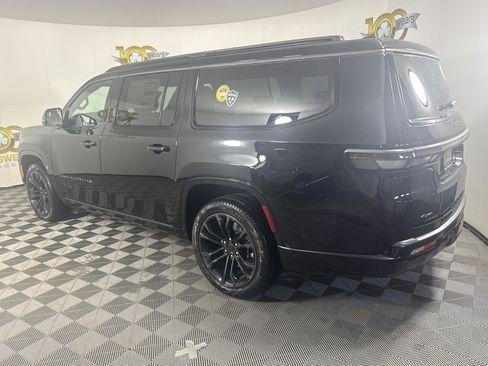 New 2026 Jeep Grand Wagoneer L Summit AWD/4WD image 6