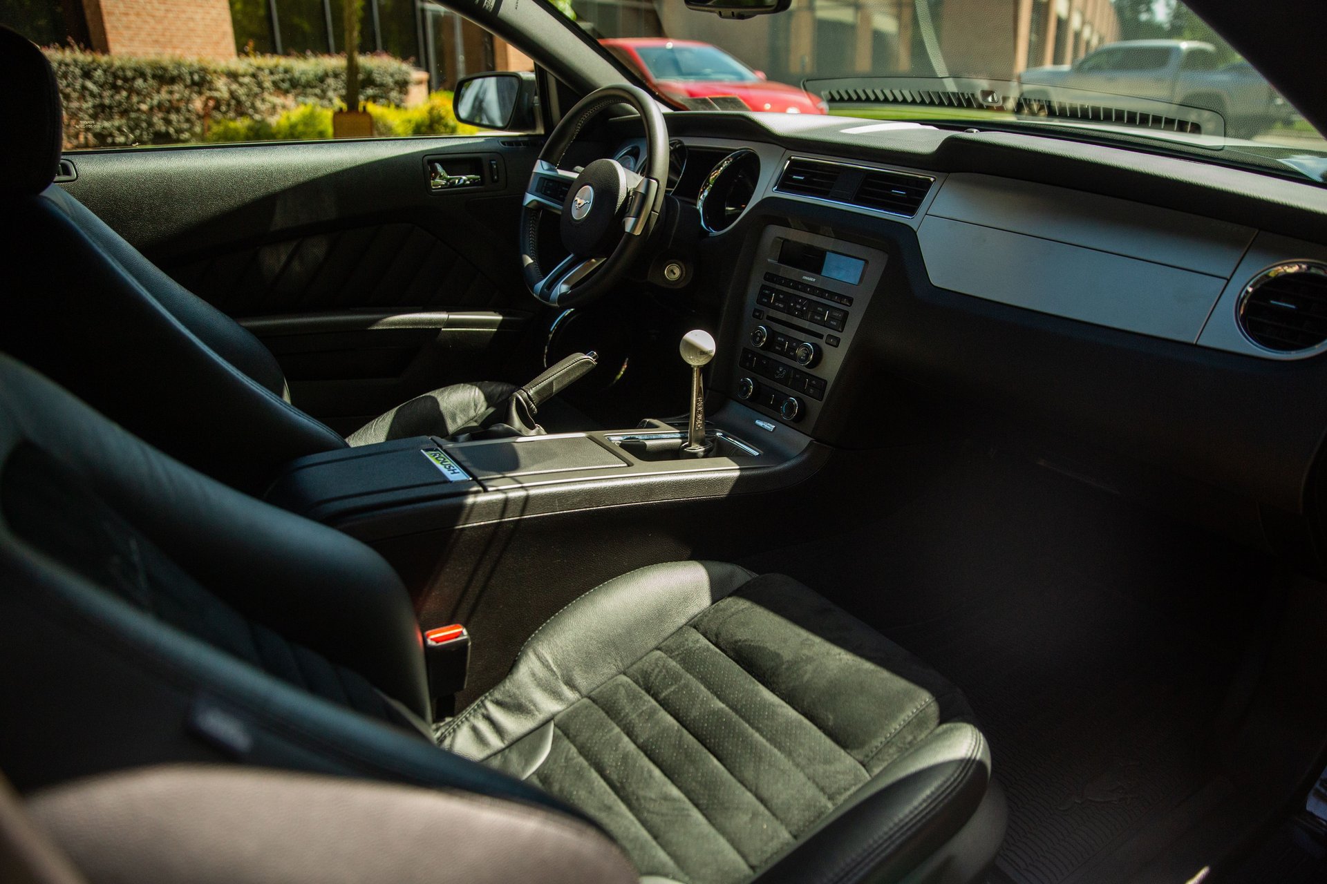 Used 2010 Ford Mustang GT RWD image 35