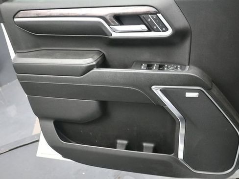 Used 2023 Chevrolet Silverado 1500 LTZ AWD/4WD image 20