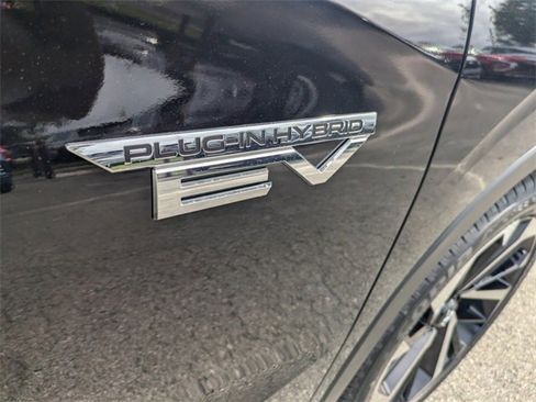 New 2025 Mitsubishi Outlander SE image 12