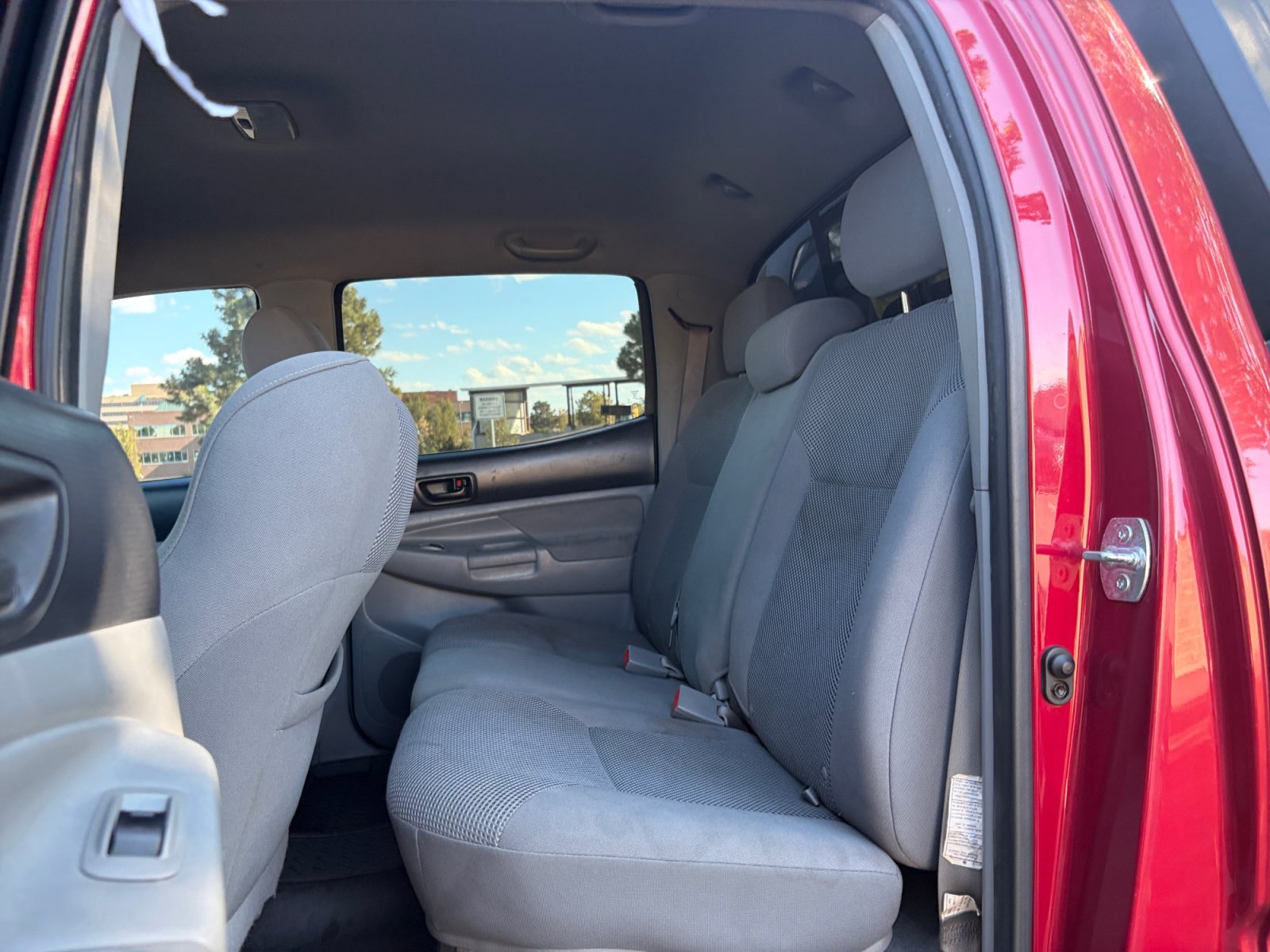 Used 2005 Toyota Tacoma 4x4 Double Cab w/ TRD Off-Road Pkg #2 image 25