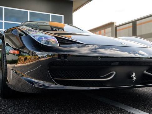 Used 2015 Ferrari 458 Italia Coupe image 17