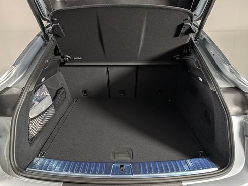 New 2026 Porsche Cayenne Coupe AWD/4WD image 17