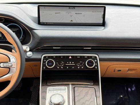 Used 2024 Genesis GV80 3.5T w/ Prestige Package image 21