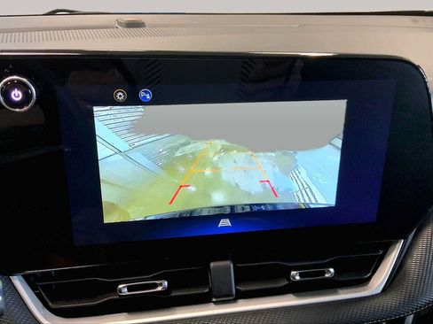 Used 2025 Chevrolet Equinox LT AWD/4WD image 28