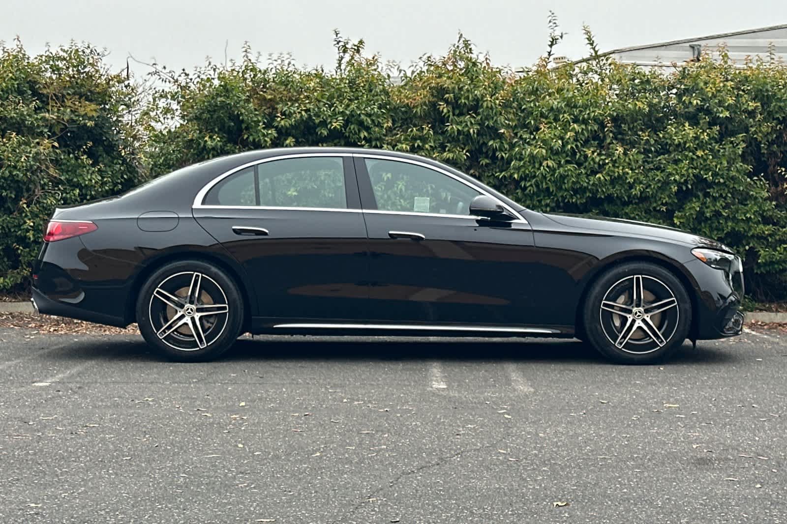 New 2026 Mercedes-Benz E 350 Sedan image 2