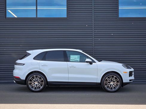 New 2026 Porsche Cayenne image 8