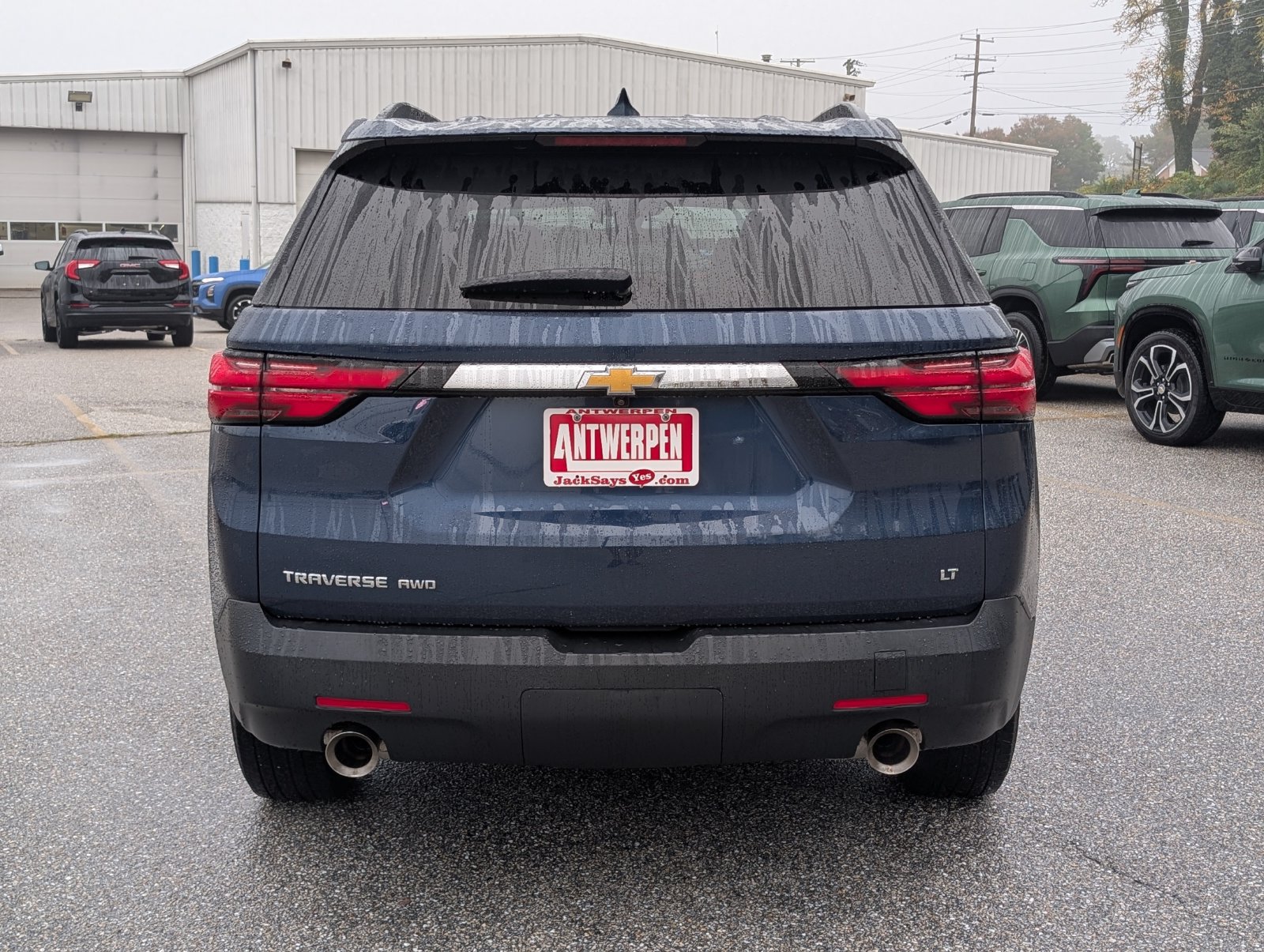 Used 2023 Chevrolet Traverse LT AWD/4WD image 4