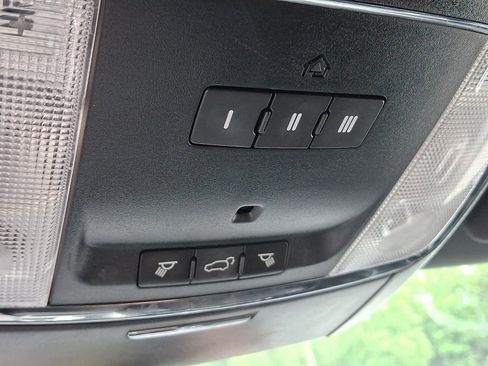 Used 2019 Jeep Grand Cherokee Altitude RWD image 24