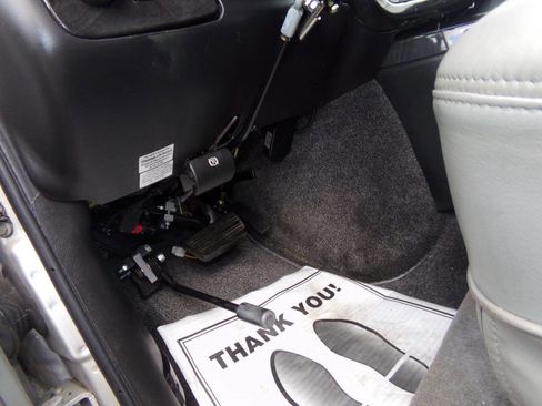 Used 2010 GMC Savana 1500 w/ Preferred Equipment Group image 50